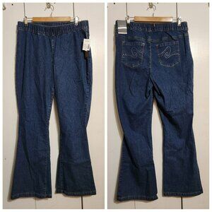NWD 14/16W Essentials Blue Jeans Elastic Waist Pull On Rhinestone Pockets Flare